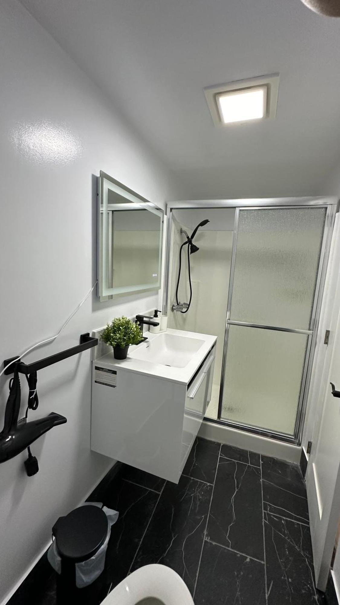 Modern Studio Stylish &Cozy Back Unit ลอสแอนเจลิส ภายนอก รูปภาพ